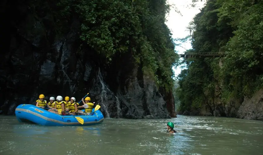 VIAJE VIAJE CENTROAMERICA SAN JOSE TURRIALBA COSTA RICA TVG 4648