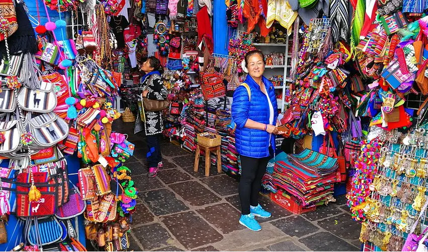 VIAJE LIMA CHOQUEQUIRAO MARAMPAMPA TVG 4711