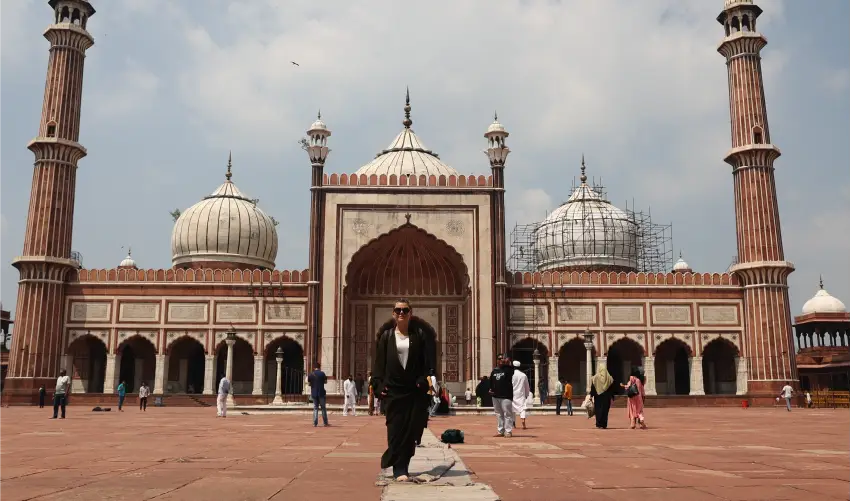 VIAJE VIAJE INDIA DELHI TVG 5107