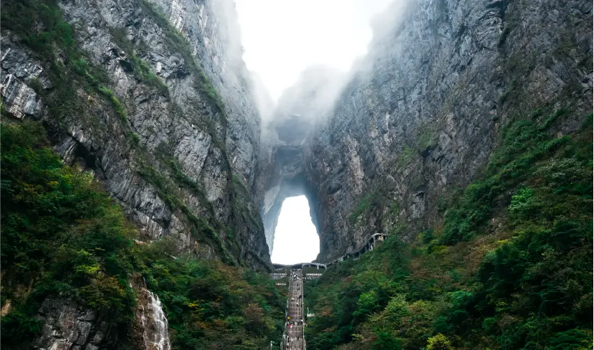 VIAJE VIAJE ZHANGJIAJIE SHANGHAI TVG 5648