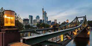 Viaje frankfurt el este europeo austria y baviera economy