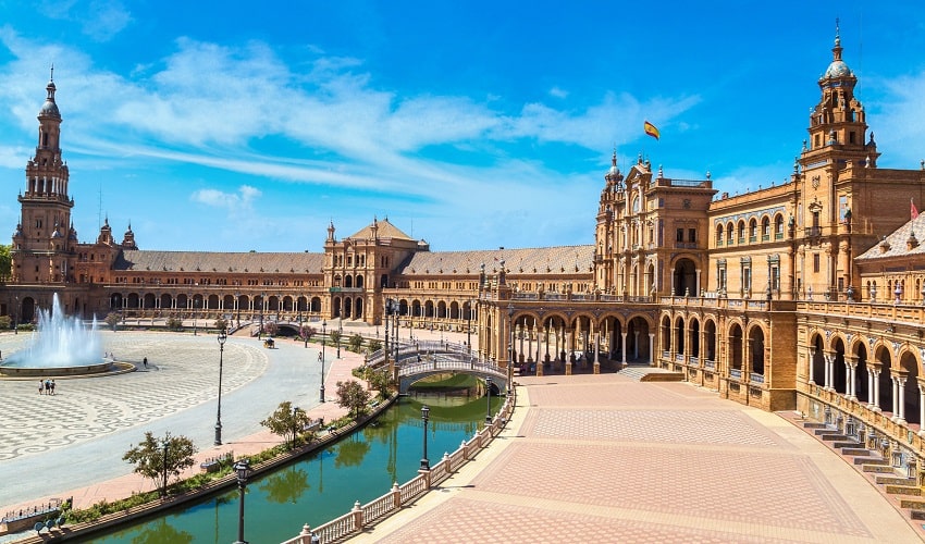 Viaje escapada a madrid y sevilla 