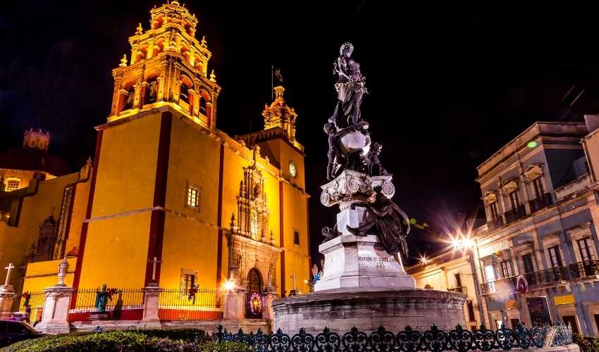 Viaje del callejon del beso a la parroquia guanajuato 