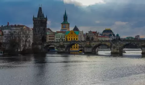 VIAJE VIAJE REPUBLICACHECA PRAGA TVG 1581