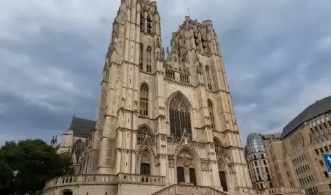 VIAJE VIAJE EUROPA FRANCIA PARIS BELGICA BRUSELAS TVG 1873