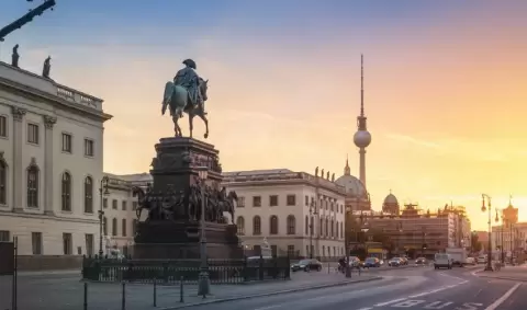 VIAJE VIAJE EUROPA ALEMANIA BERLIN RECHECA PRAGA AUSTRIA VIENA TVG 390