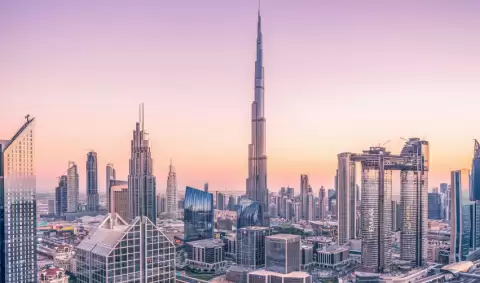 Viaje dubai-bajo-el-cielo-estrellado