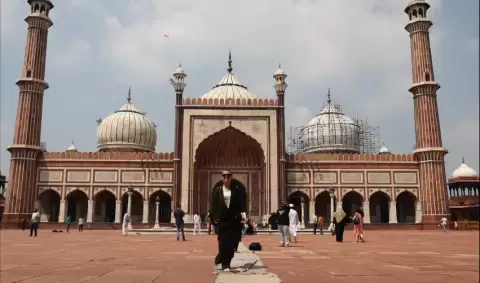 VIAJE VIAJE INDIA DELHI TVG 5107
