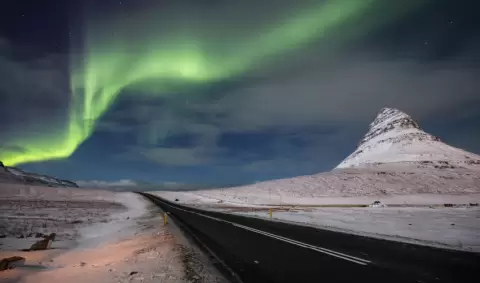 VIAJE VIAJE EUROPA ISLANDIA REIKIAVIK SELFOSS KIRKJUBAEJARKLAUSTUR TVG 5377