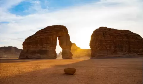 VIAJE VIAJE ARABIA SAUDITA ALULA RIAD TVG 5678
