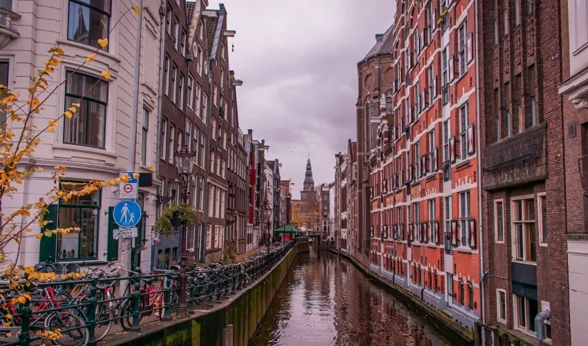 Viaje amsterdam capitales imperiales e italia  desde Colima