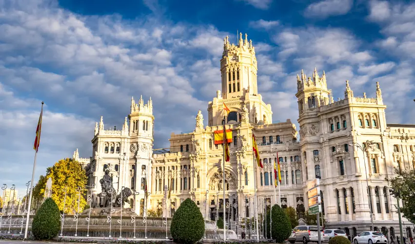 Viaje de-madrid-a-paris-en-fantasia  desde Puebla